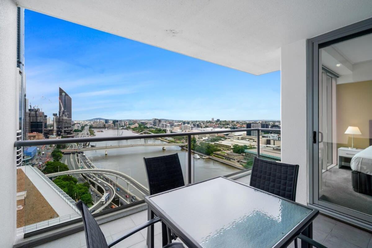 City Living - Brisbane River-View 2 Bedroom Apt Ngoại thất bức ảnh
